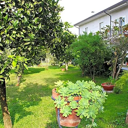 Il Moro Bianco Oda ve Kahvaltı Teano