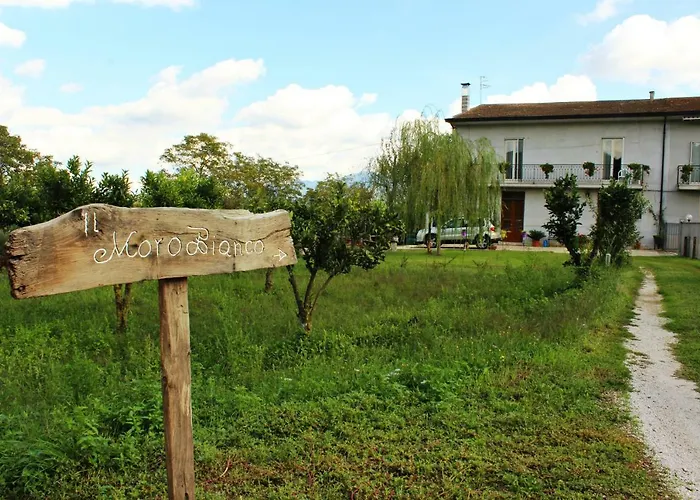 לינה וארוחת בוקר Il Moro Bianco